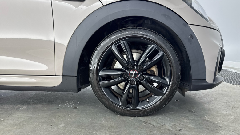 MINI Hatchback 1.5 Cooper Sport 5dr Auto Petrol Hatchback